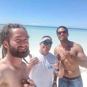 Meet your Posher, Devan